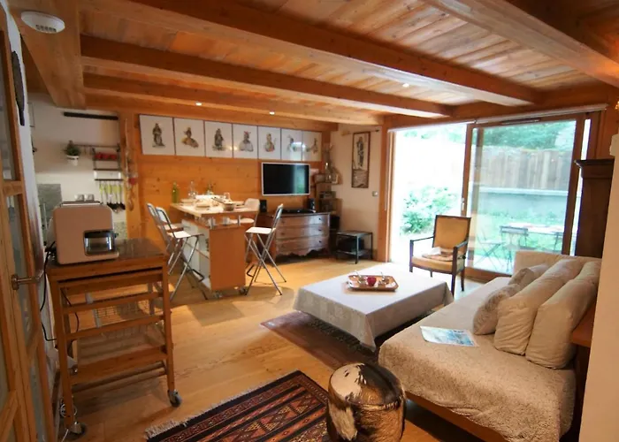 Apartment Les Jardins De L'astoria By Interhome Chamonix