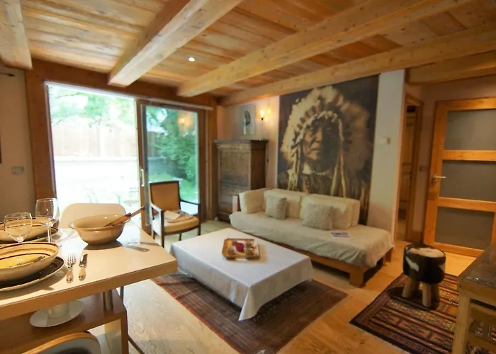 Apartment Les Jardins De L'astoria By Interhome Chamonix